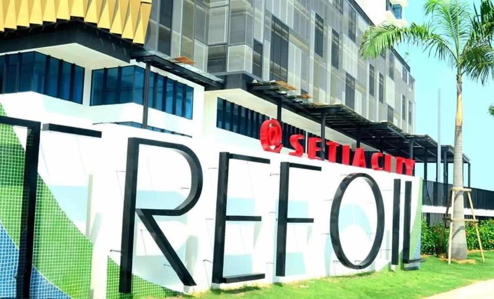 Simplicity Cozy For 2 -trefoil Setia Alam- Near Setia Mall-setia Convention Centre Apartment *