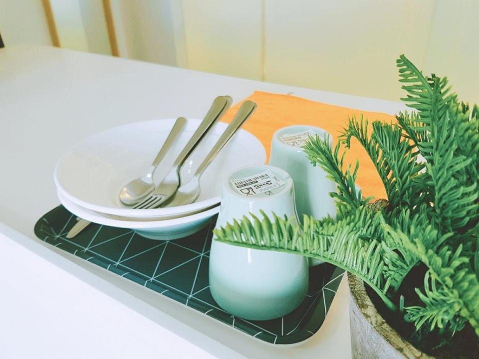 Apartment Simplicity Cozy For 2 -trefoil Setia Alam- Near Setia Mall-setia Convention Centre *